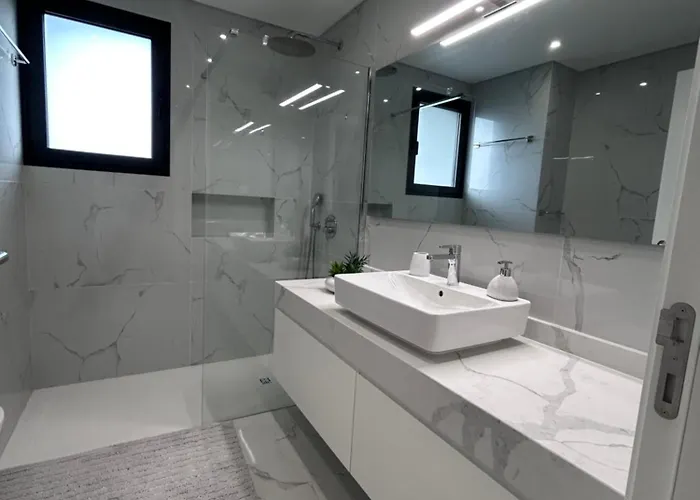 Saraiva Hills Ocean View Penthouse * 卡马拉-德洛布什