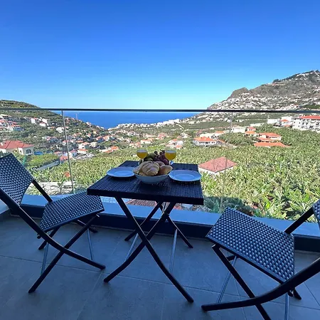 Saraiva Hills Ocean View Penthouse